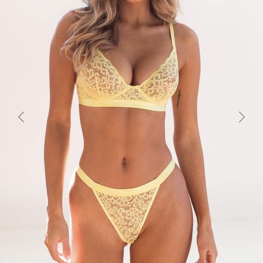 Lounge underwear lemon balcony bra and thong set